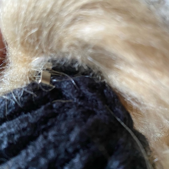 New Double Pom  Pom Knit Beanies - Picture 4 of 4